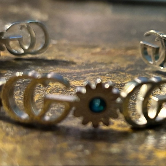 Silver Floral Fashion Bracelet Cuff - Picture 4 of 4